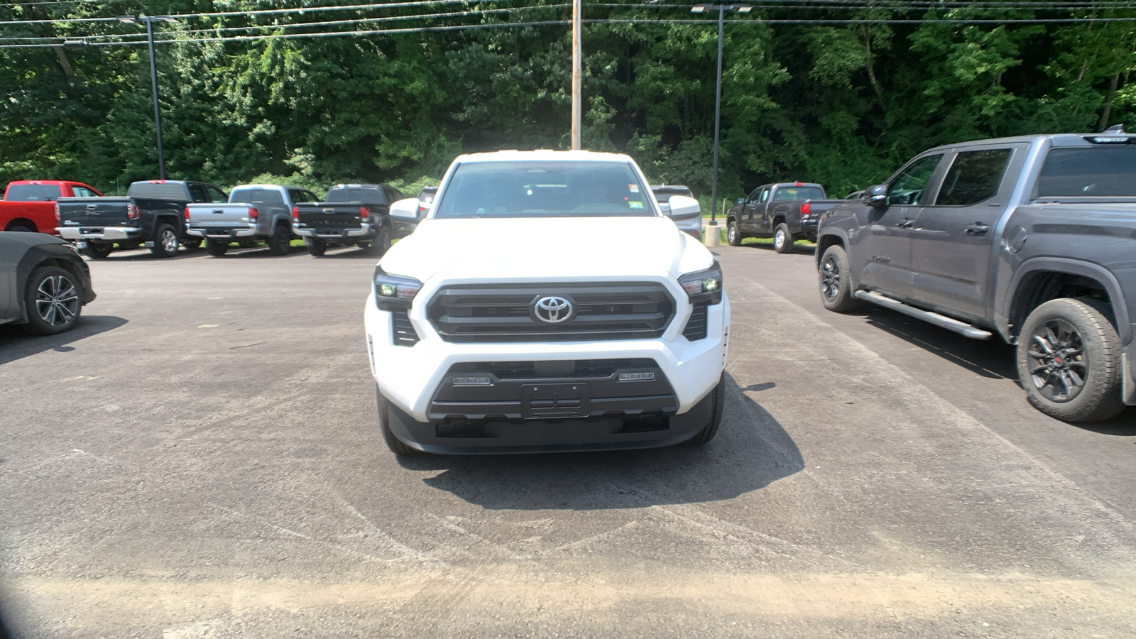 2024 Toyota Tacoma 4WD SR5 8