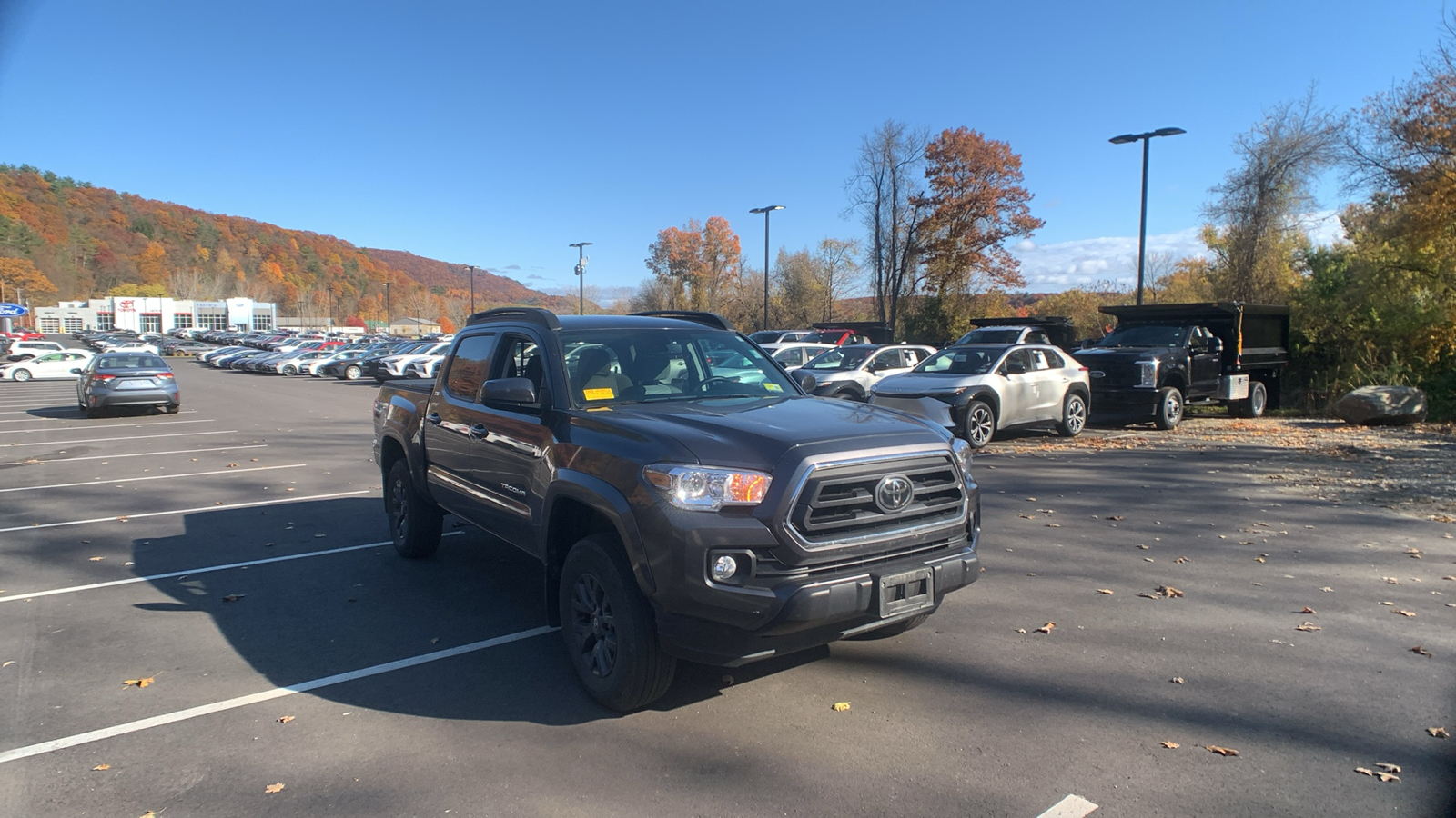 2022 Toyota Tacoma 4WD SR5 1