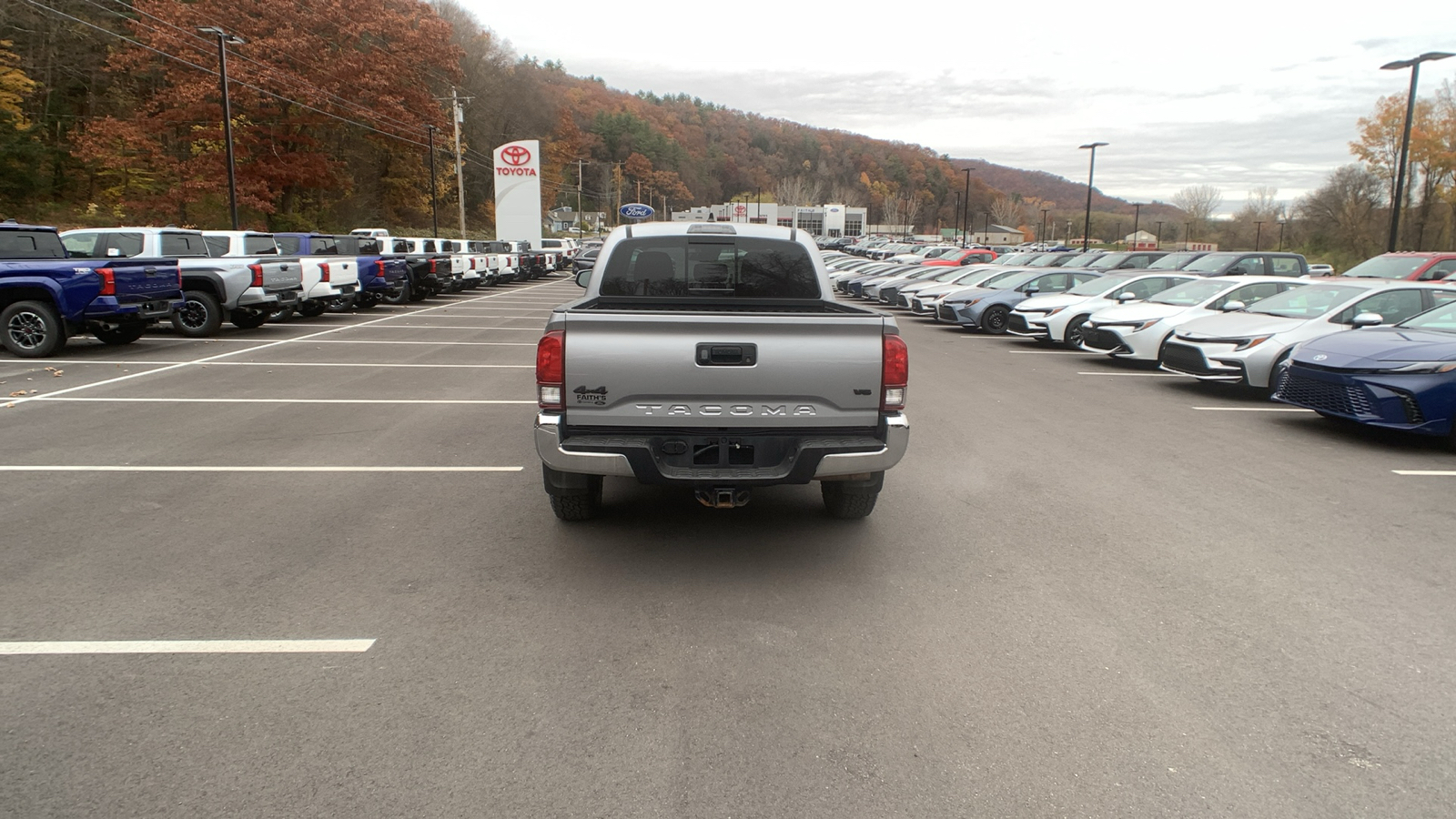 2022 Toyota Tacoma 4WD SR5 4