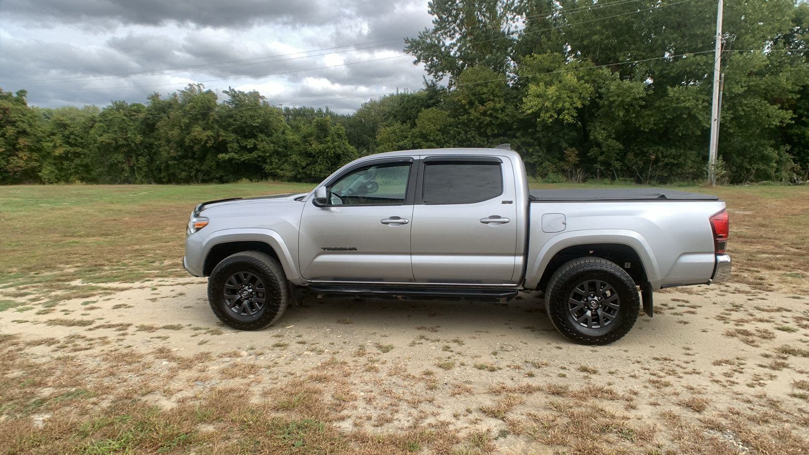 2022 Toyota Tacoma 4WD SR5 7