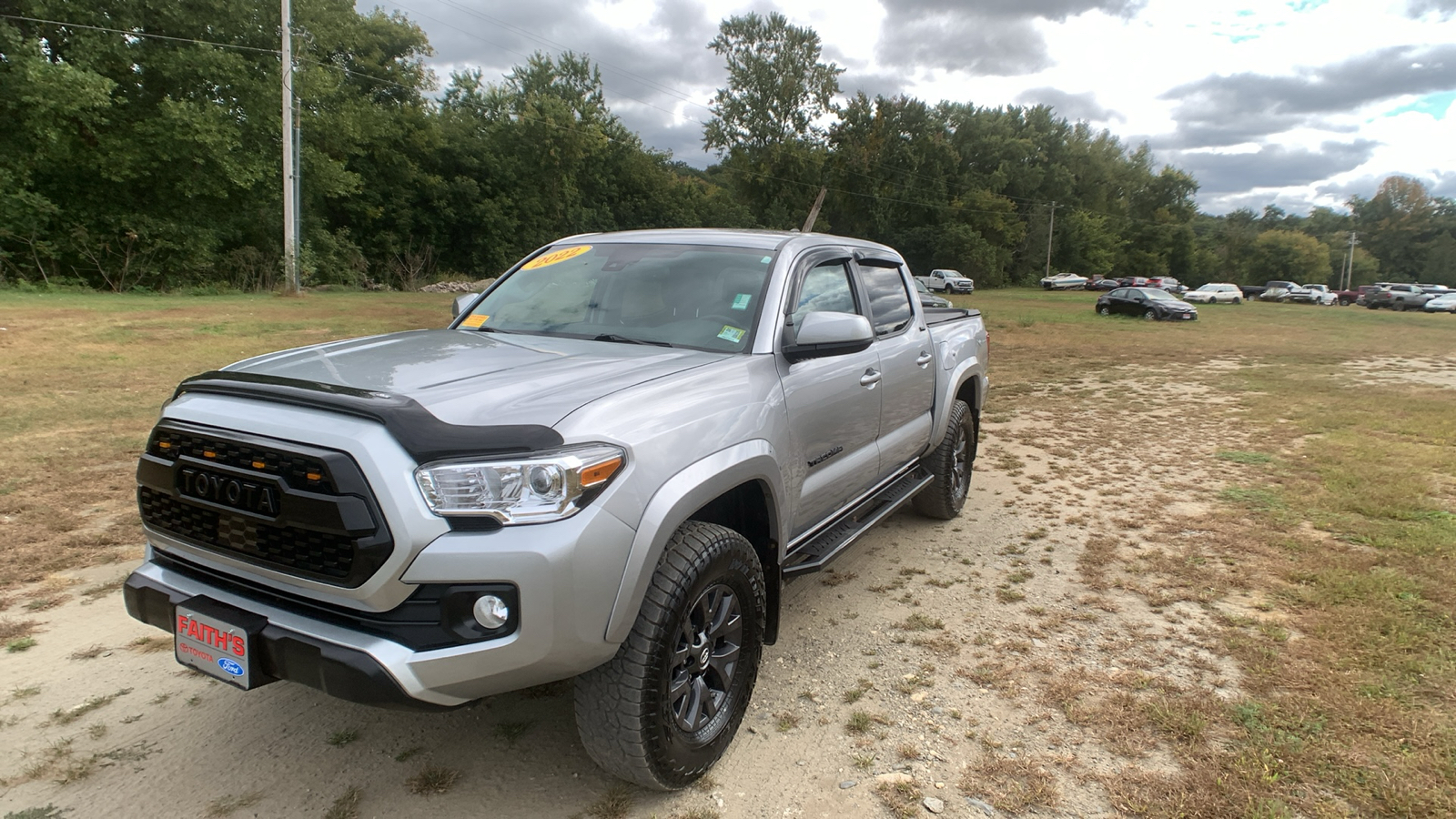 2022 Toyota Tacoma 4WD SR5 8