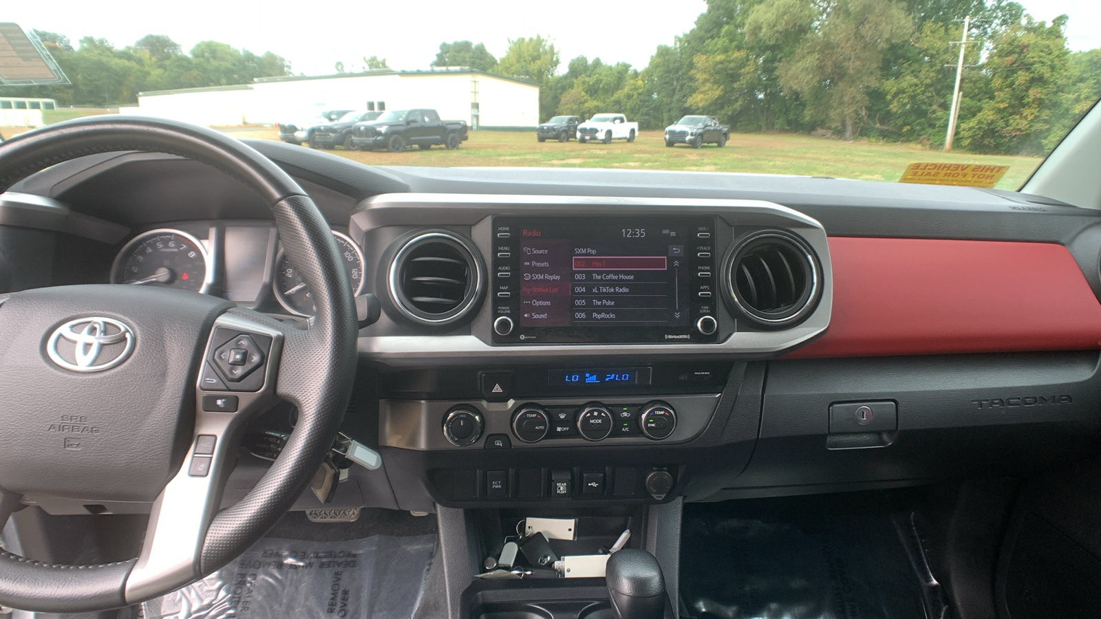 2022 Toyota Tacoma 4WD SR5 16