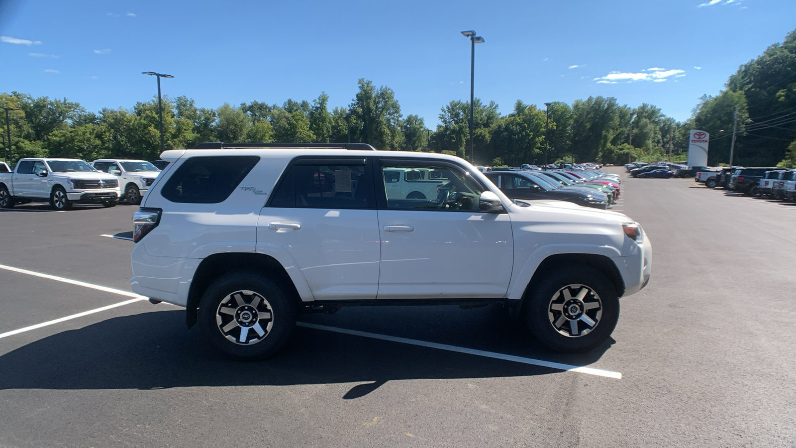 2019 Toyota 4Runner TRD Off Road Premium 2