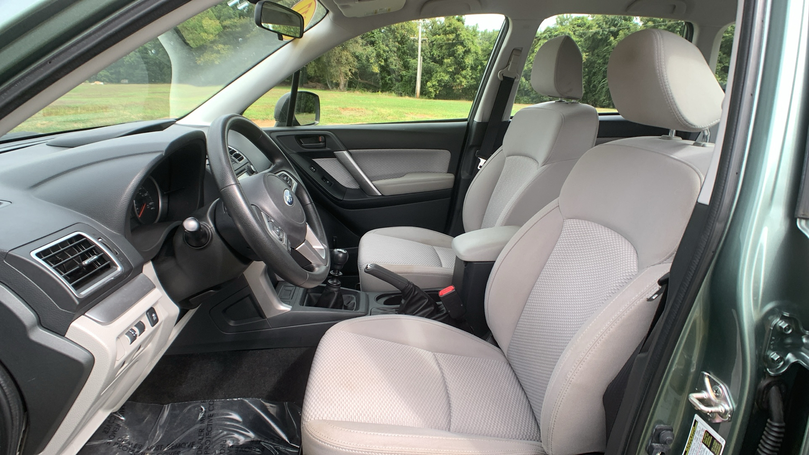 2017 Subaru Forester  21