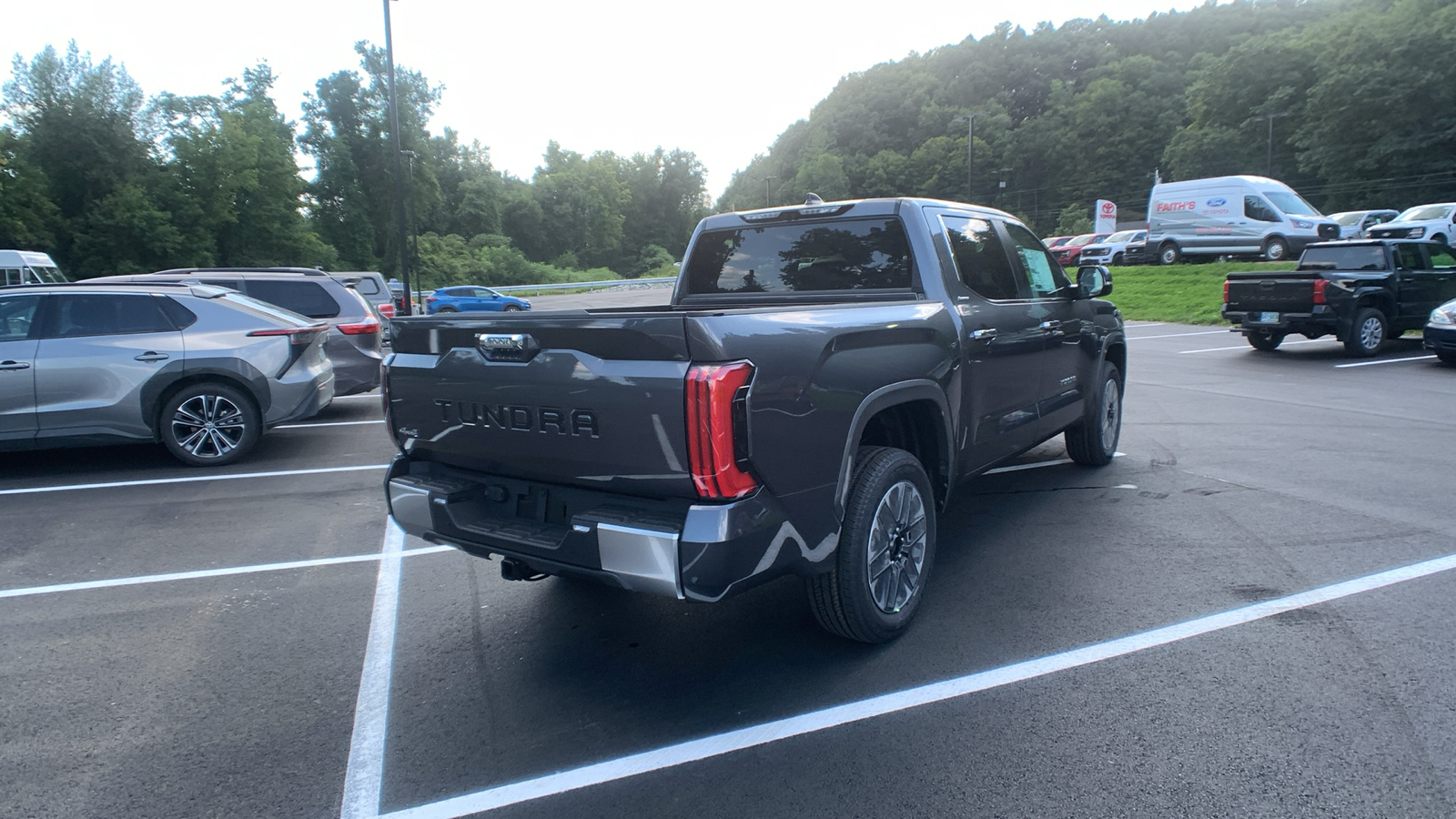 2024 Toyota Tundra 4WD Limited 3