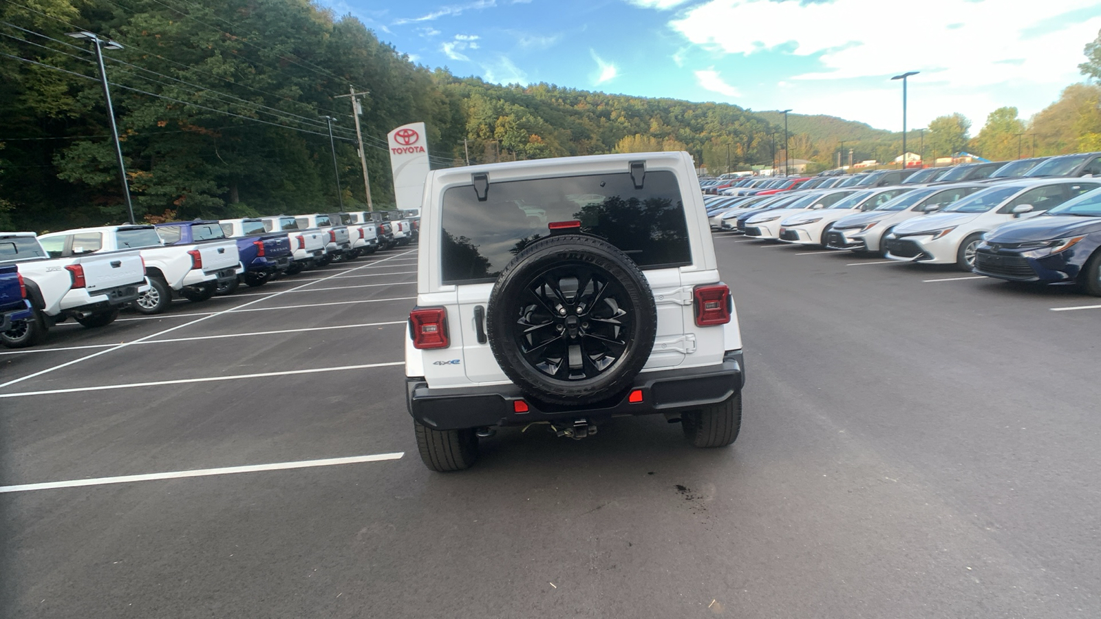 2021 Jeep Wrangler 4xe Unlimited Sahara 4