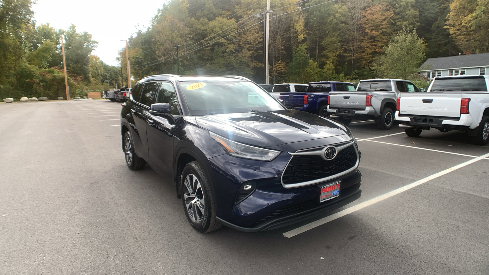 2021 Toyota Highlander XLE 1