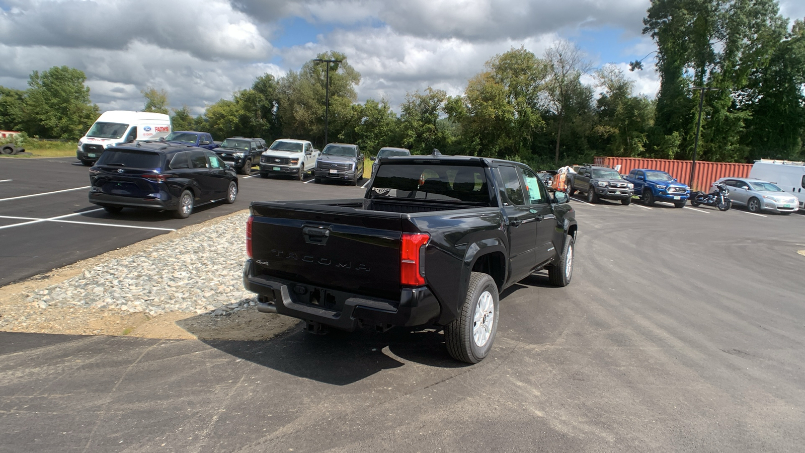 2024 Toyota Tacoma 4WD SR5 3