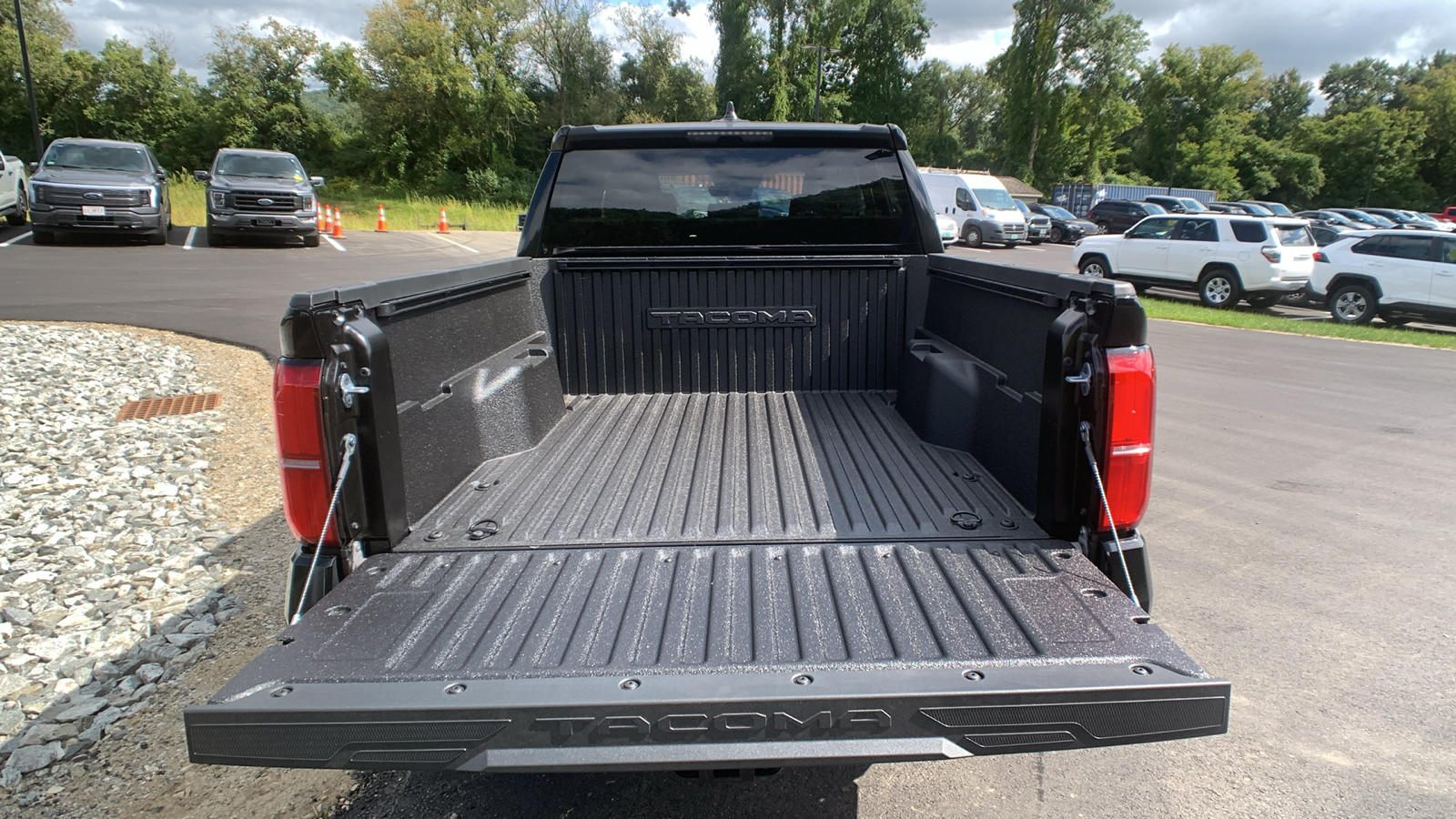 2024 Toyota Tacoma 4WD SR5 5