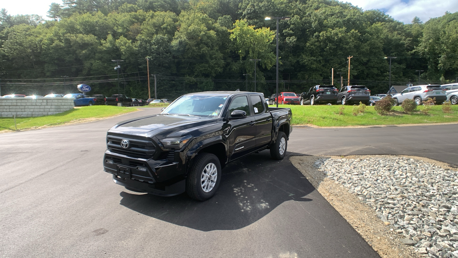 2024 Toyota Tacoma 4WD SR5 8