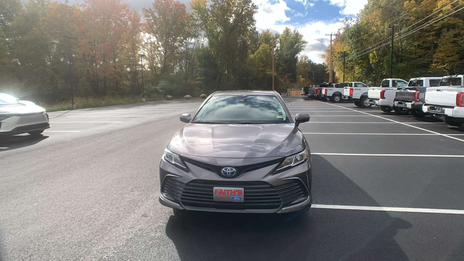 2021 Toyota Camry Hybrid LE 8