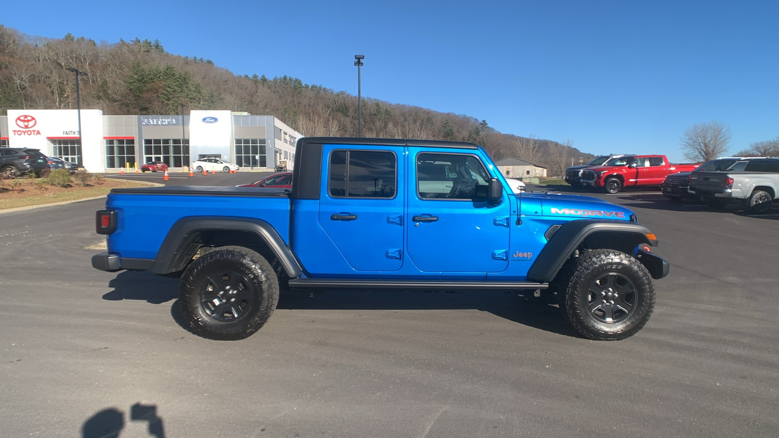 2022 Jeep Gladiator Mojave 2