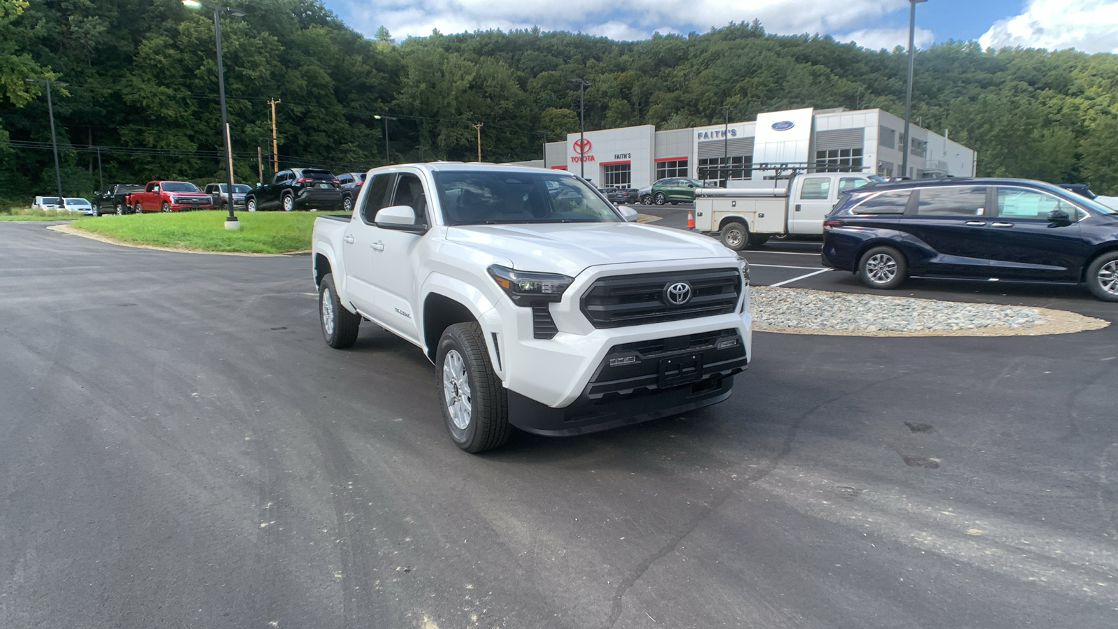 2024 Toyota Tacoma 4WD SR5 1