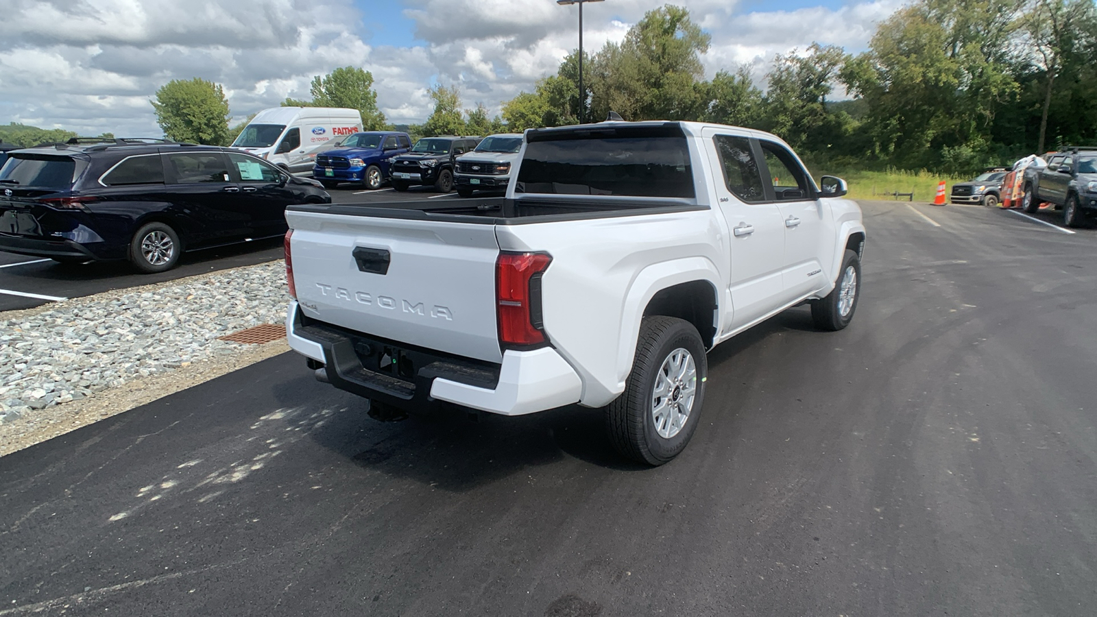 2024 Toyota Tacoma 4WD SR5 3