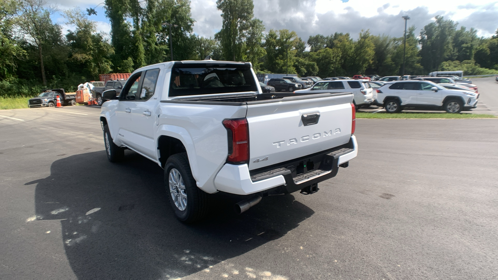 2024 Toyota Tacoma 4WD SR5 5