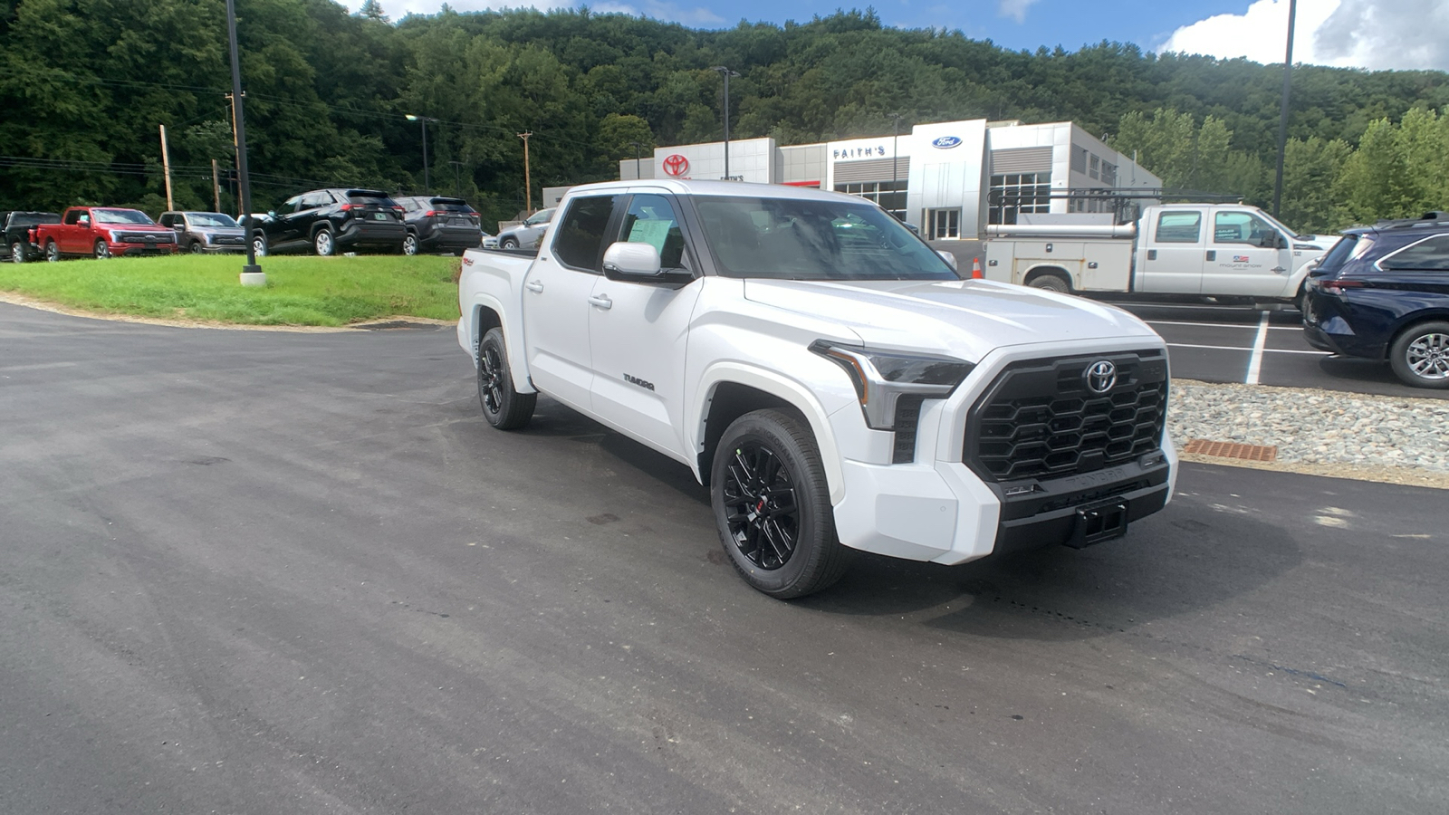 2024 Toyota Tundra 4WD SR5 1