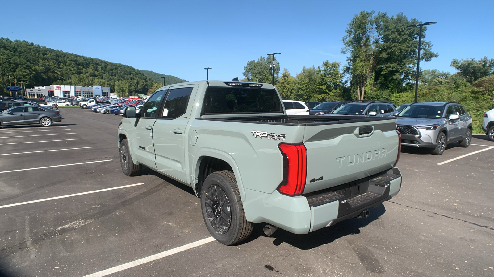 2024 Toyota Tundra 4WD SR5 6