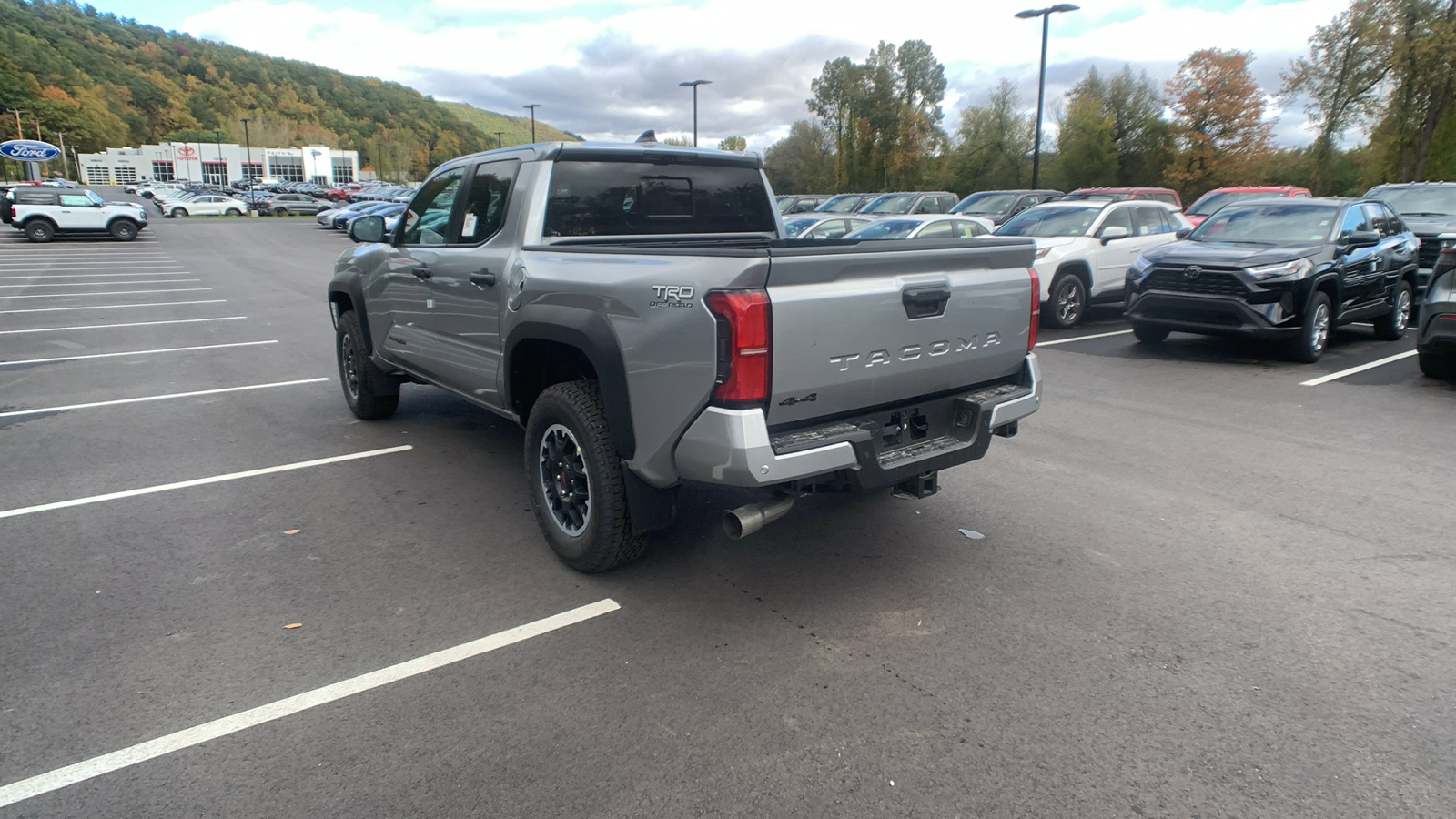 2024 Toyota Tacoma 4WD TRD Off Road 5