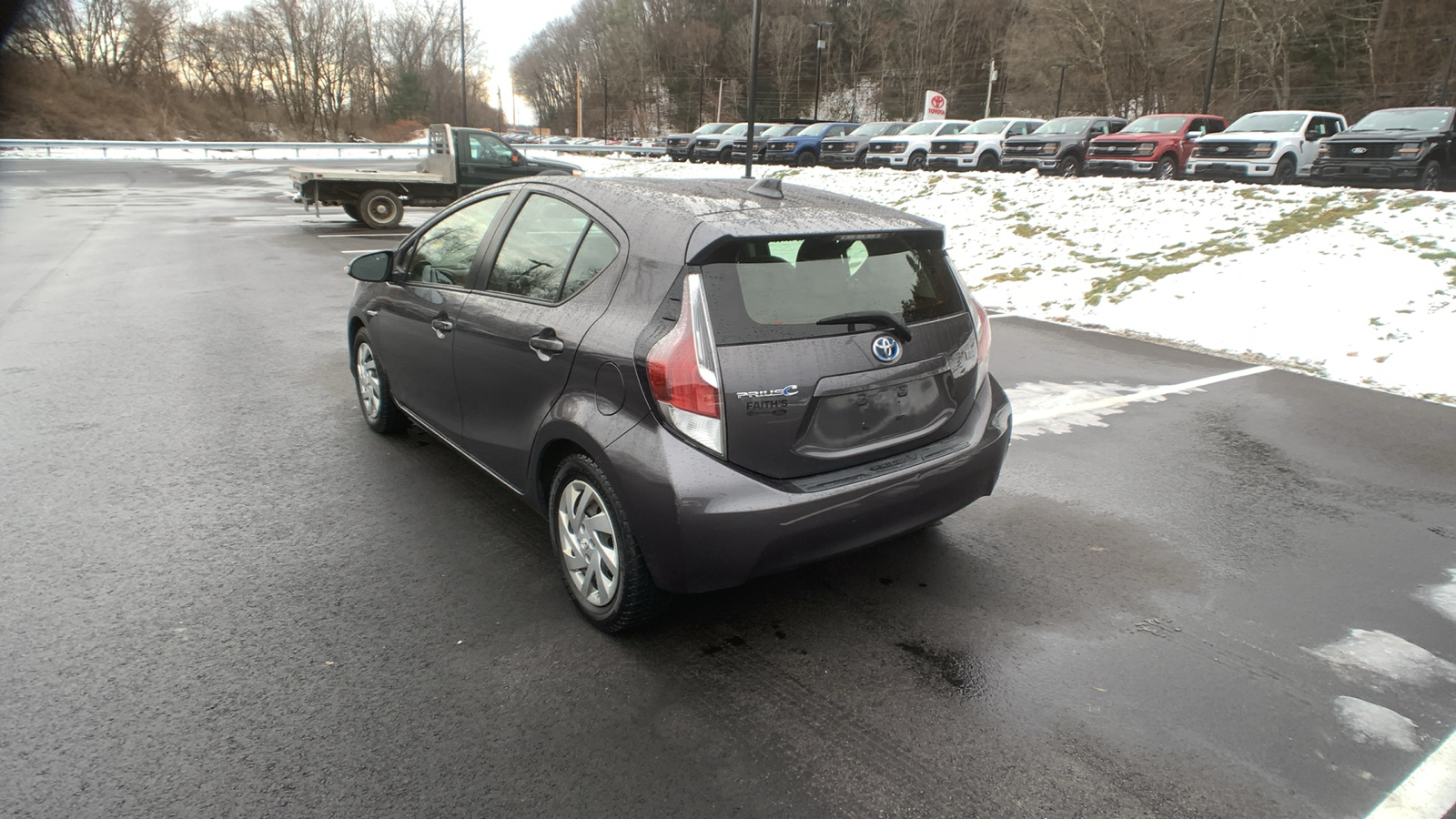 2015 Toyota Prius c Four 5