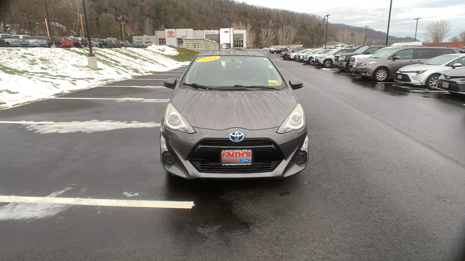 2015 Toyota Prius c Four 8