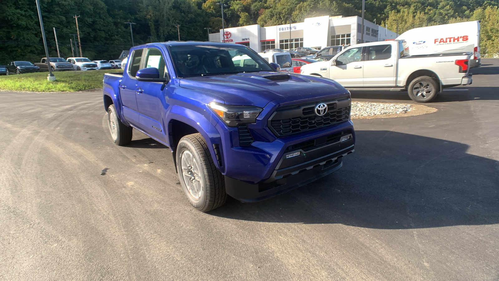 2024 Toyota Tacoma 4WD TRD Sport 1