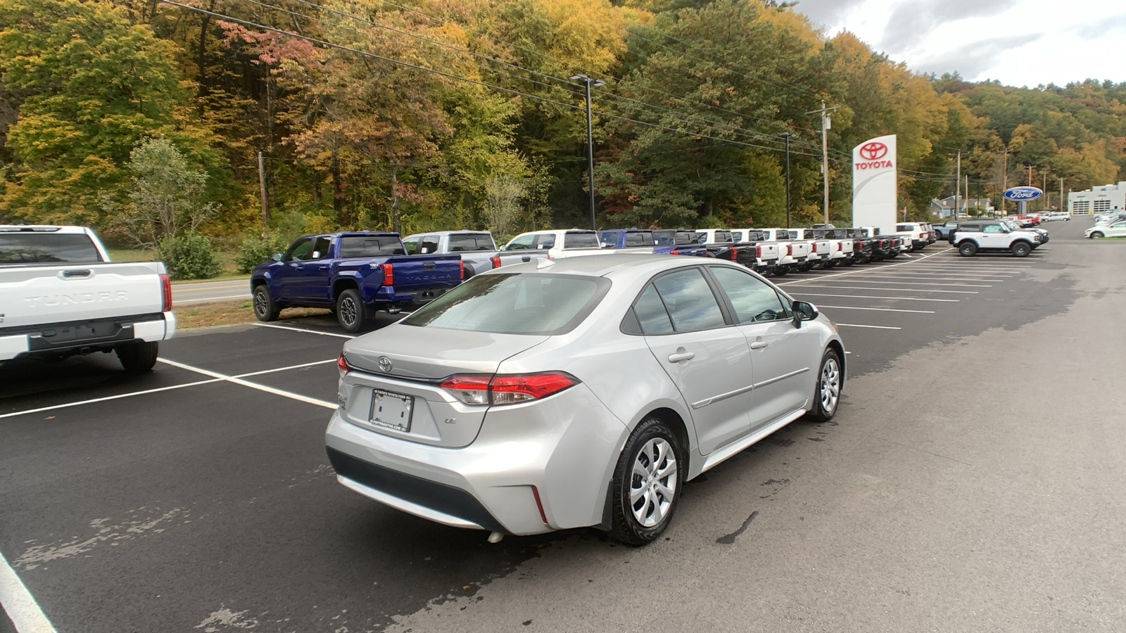 2022 Toyota Corolla LE 3