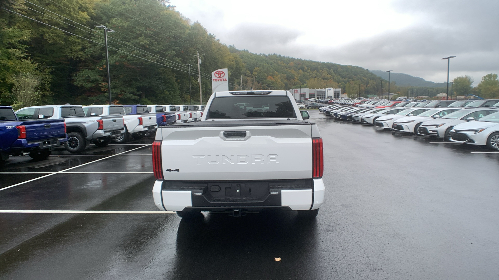 2024 Toyota Tundra 4WD SR5 4