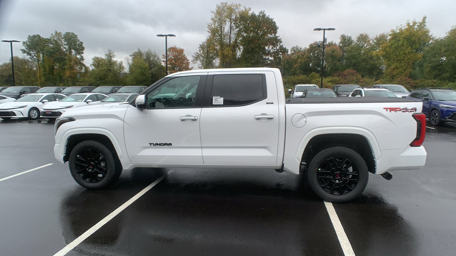 2024 Toyota Tundra 4WD SR5 7