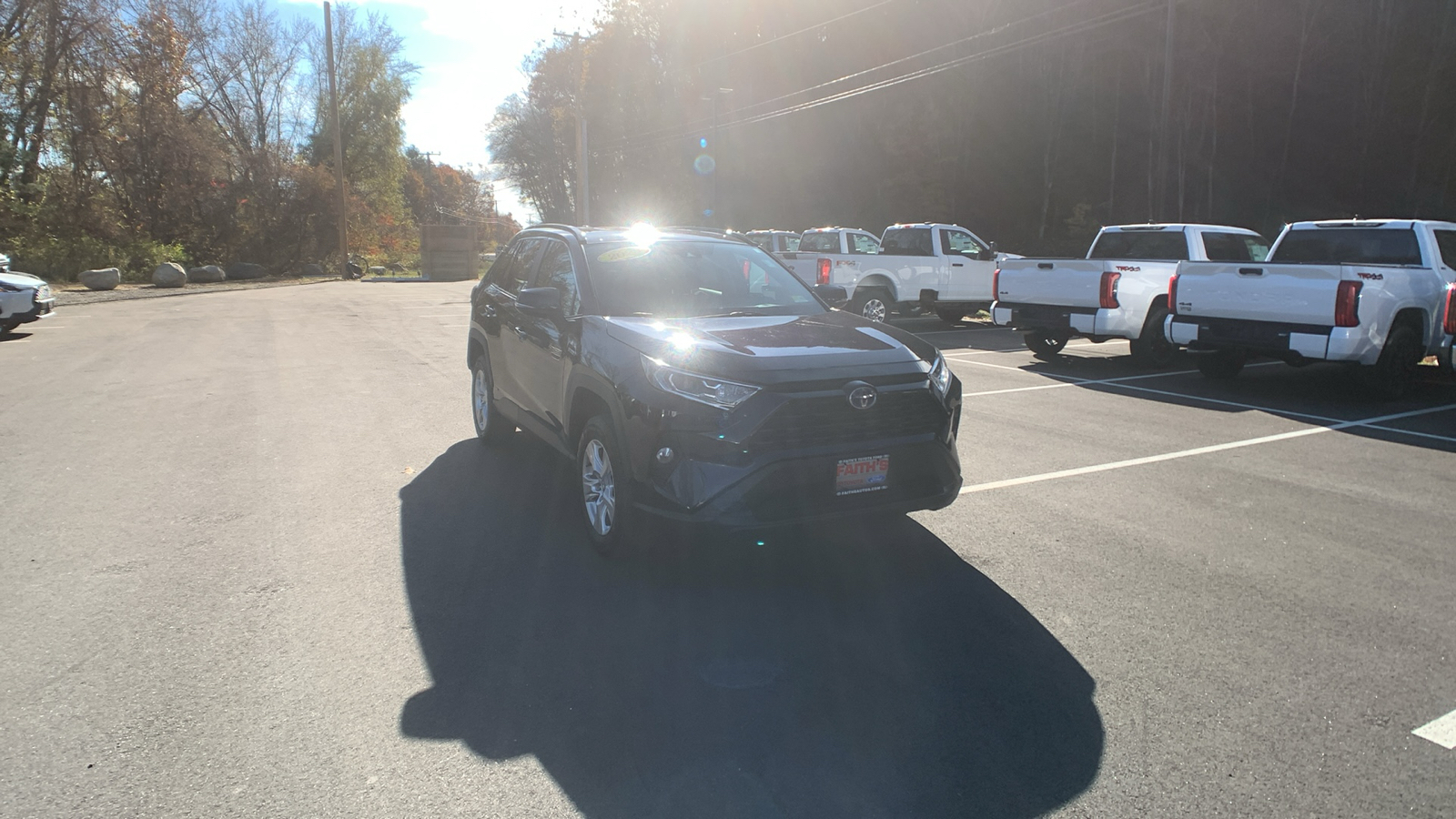 2020 Toyota RAV4 Hybrid XLE 1