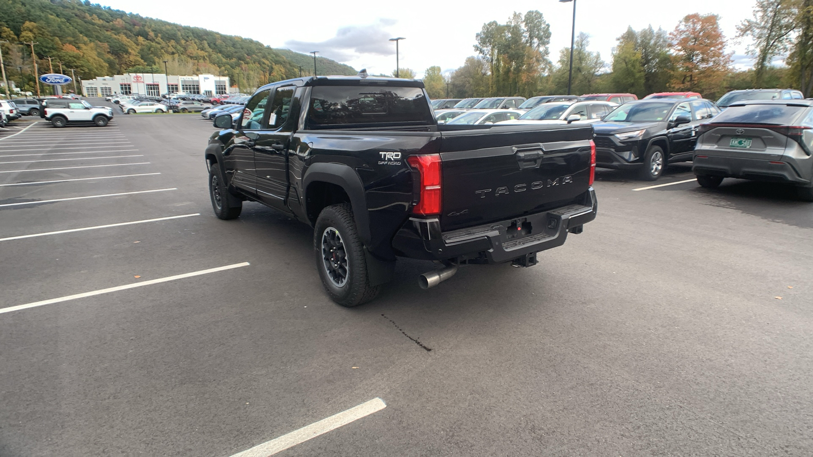 2024 Toyota Tacoma 4WD TRD Off Road 5