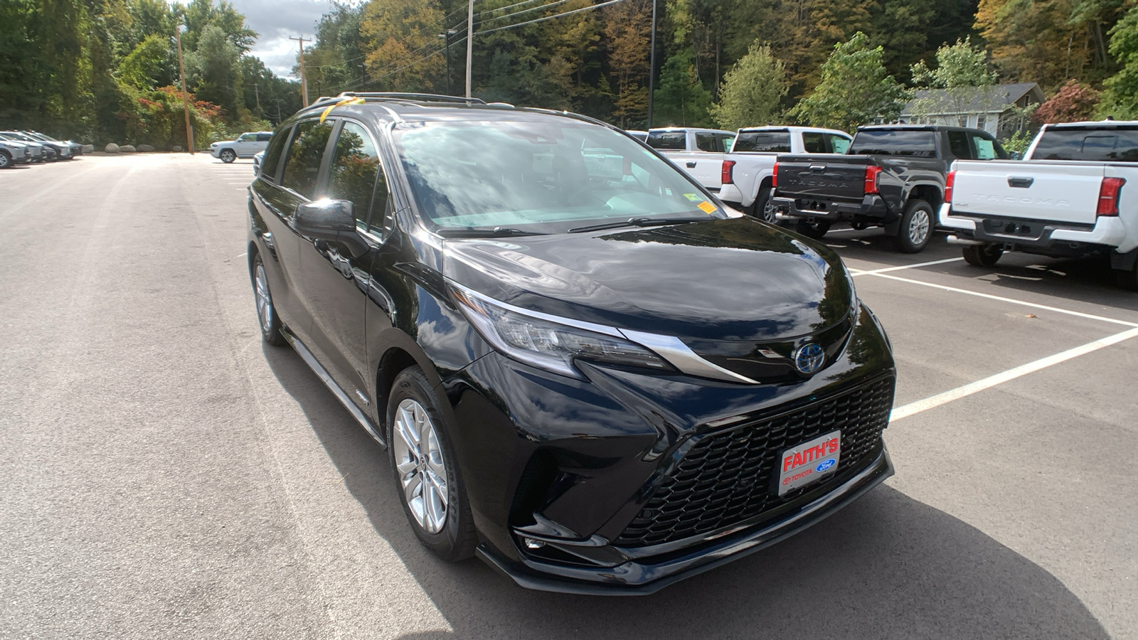 2021 Toyota Sienna XSE 1