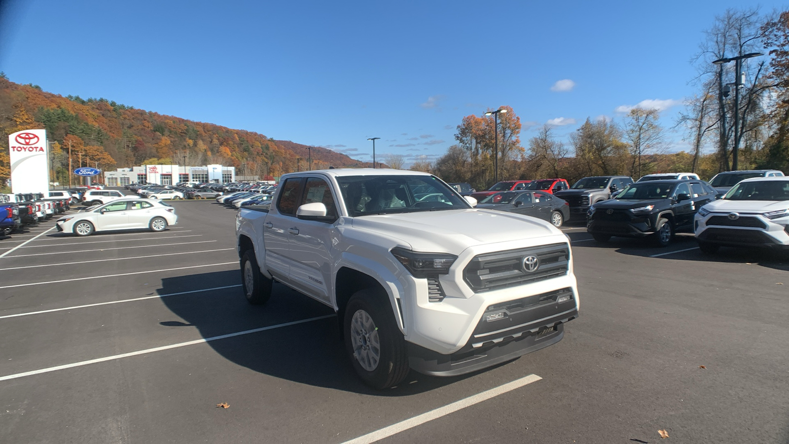 2024 Toyota Tacoma 4WD SR5 1