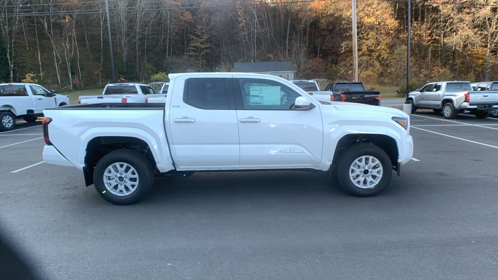 2024 Toyota Tacoma 4WD SR5 2