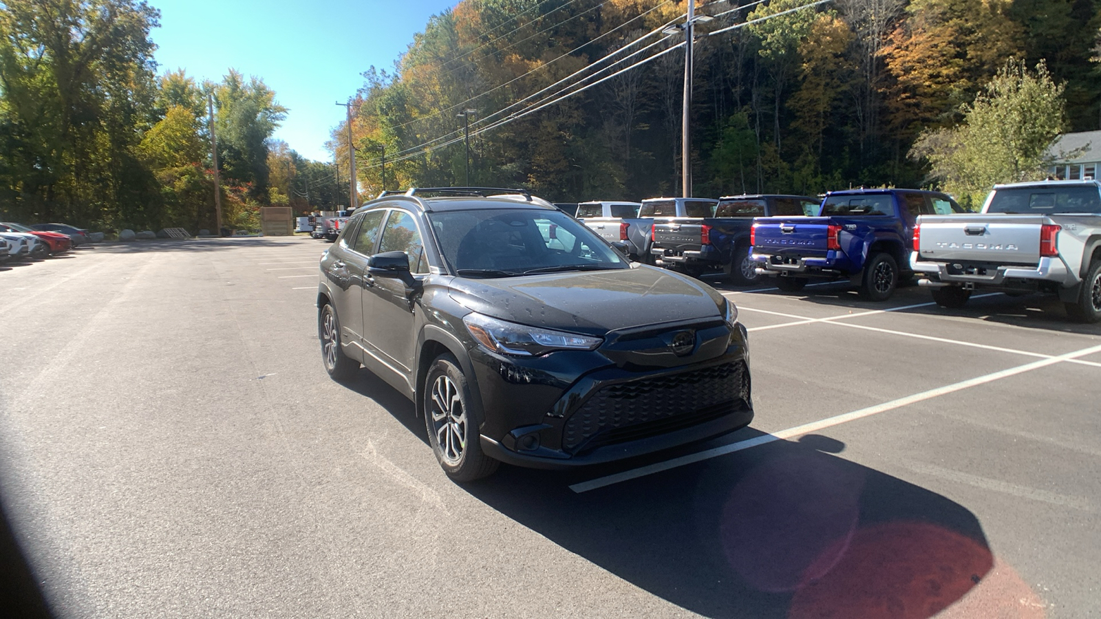 2024 Toyota Corolla Cross Hybrid SE 1