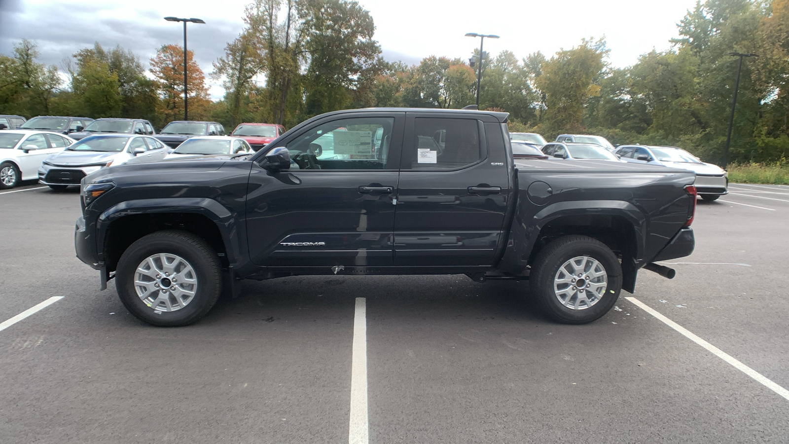 2024 Toyota Tacoma 4WD SR5 6