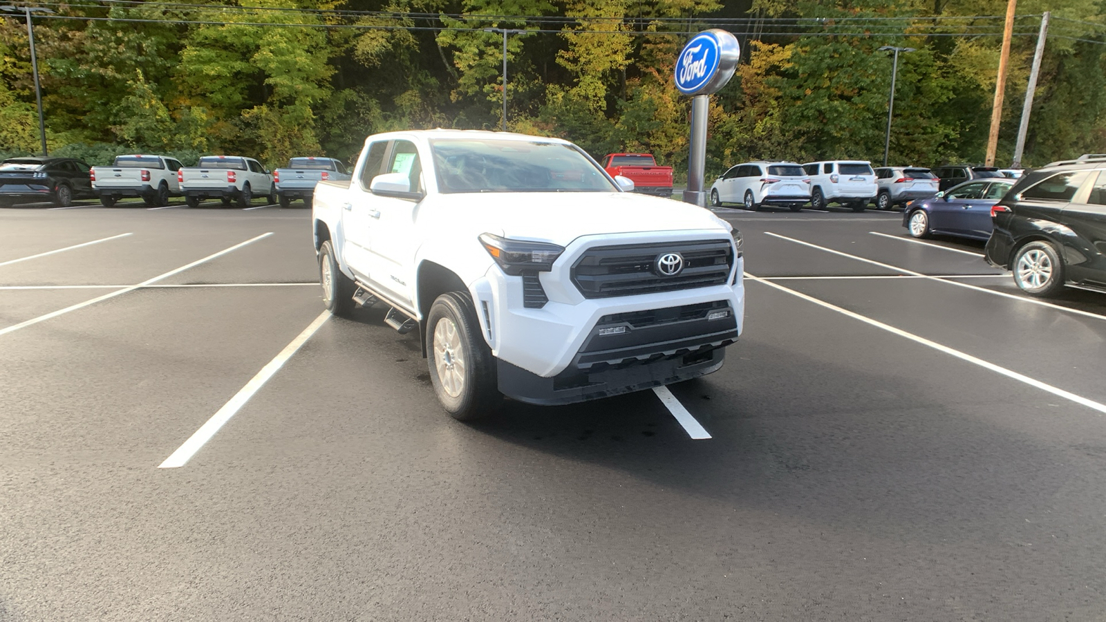 2024 Toyota Tacoma 4WD SR5 1