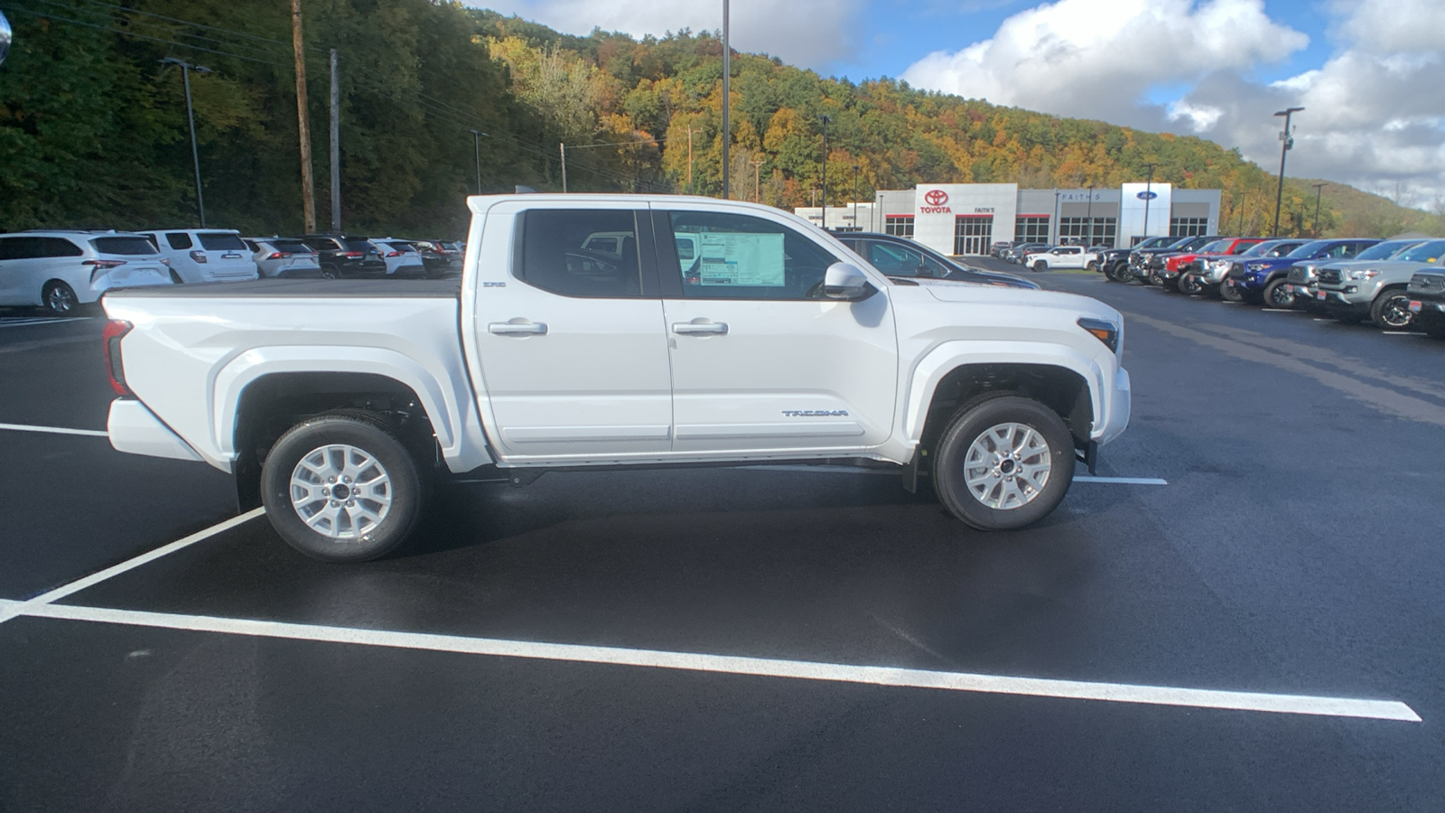 2024 Toyota Tacoma 4WD SR5 2