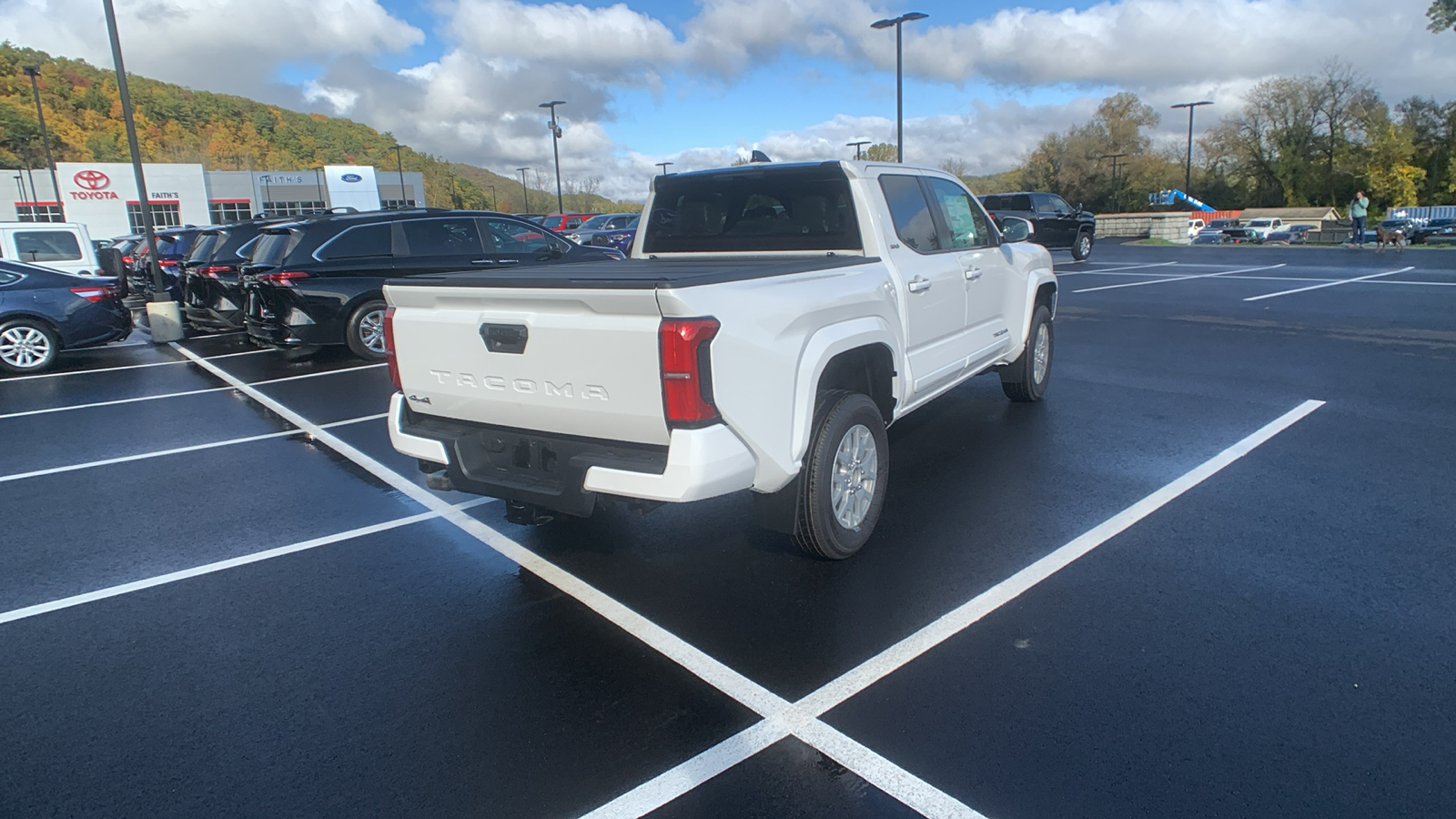 2024 Toyota Tacoma 4WD SR5 3