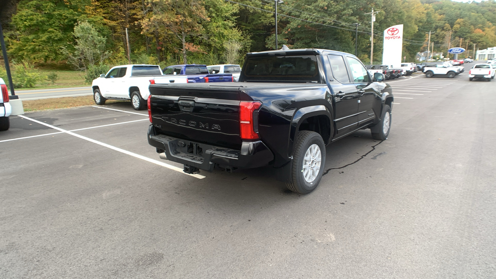 2024 Toyota Tacoma 4WD SR5 3