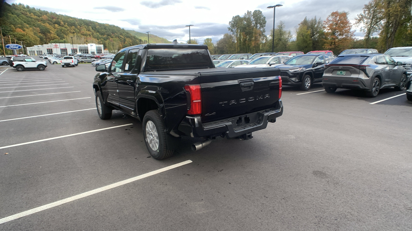 2024 Toyota Tacoma 4WD SR5 5