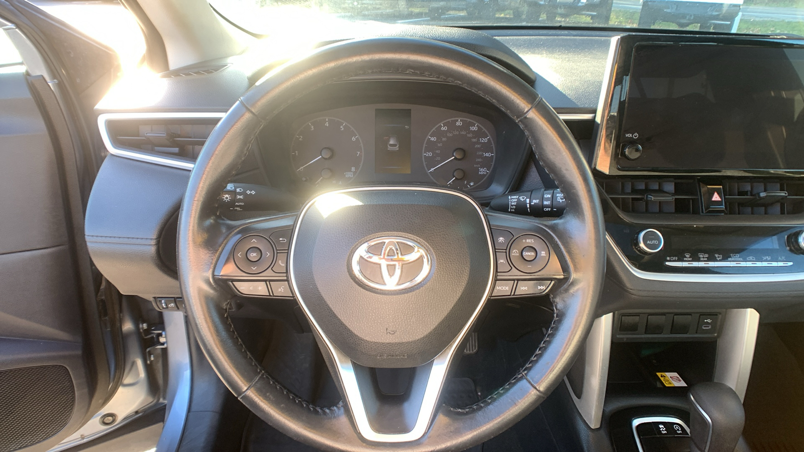 2023 Toyota Corolla Cross LE 21