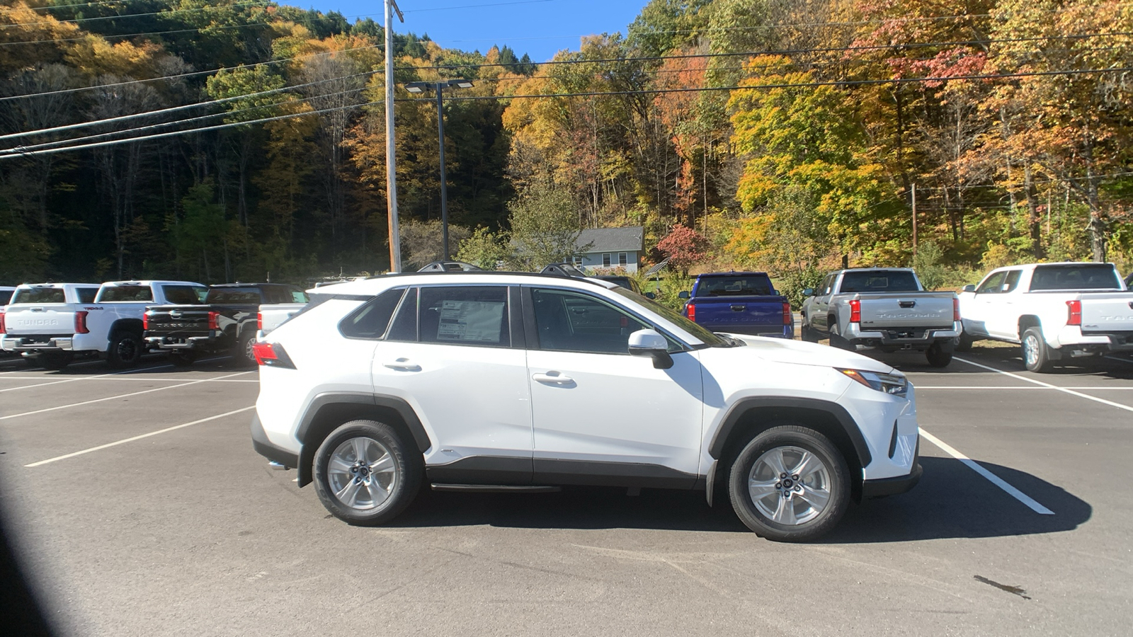 2024 Toyota RAV4 Hybrid XLE 2