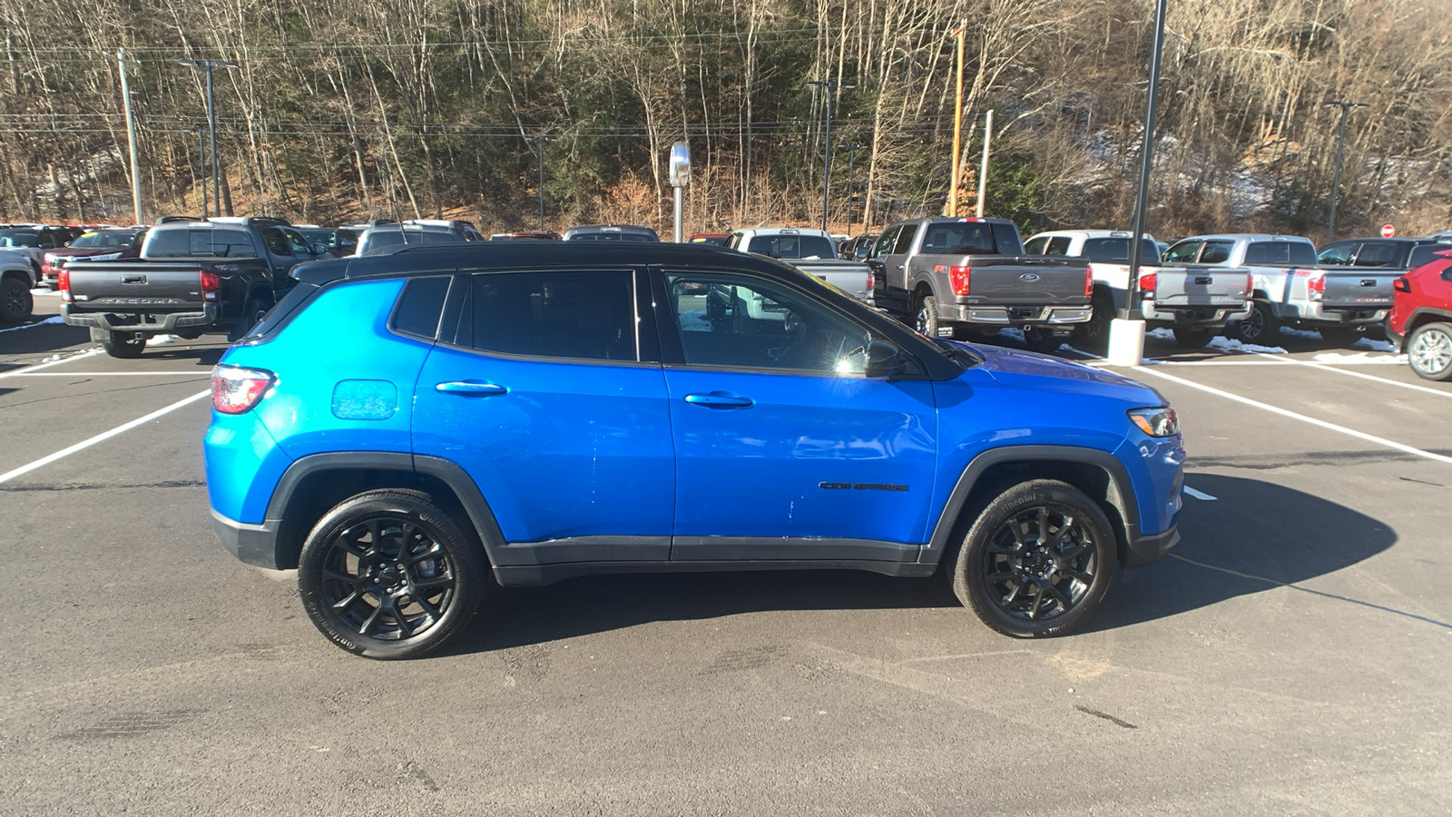 2023 Jeep Compass Latitude 2