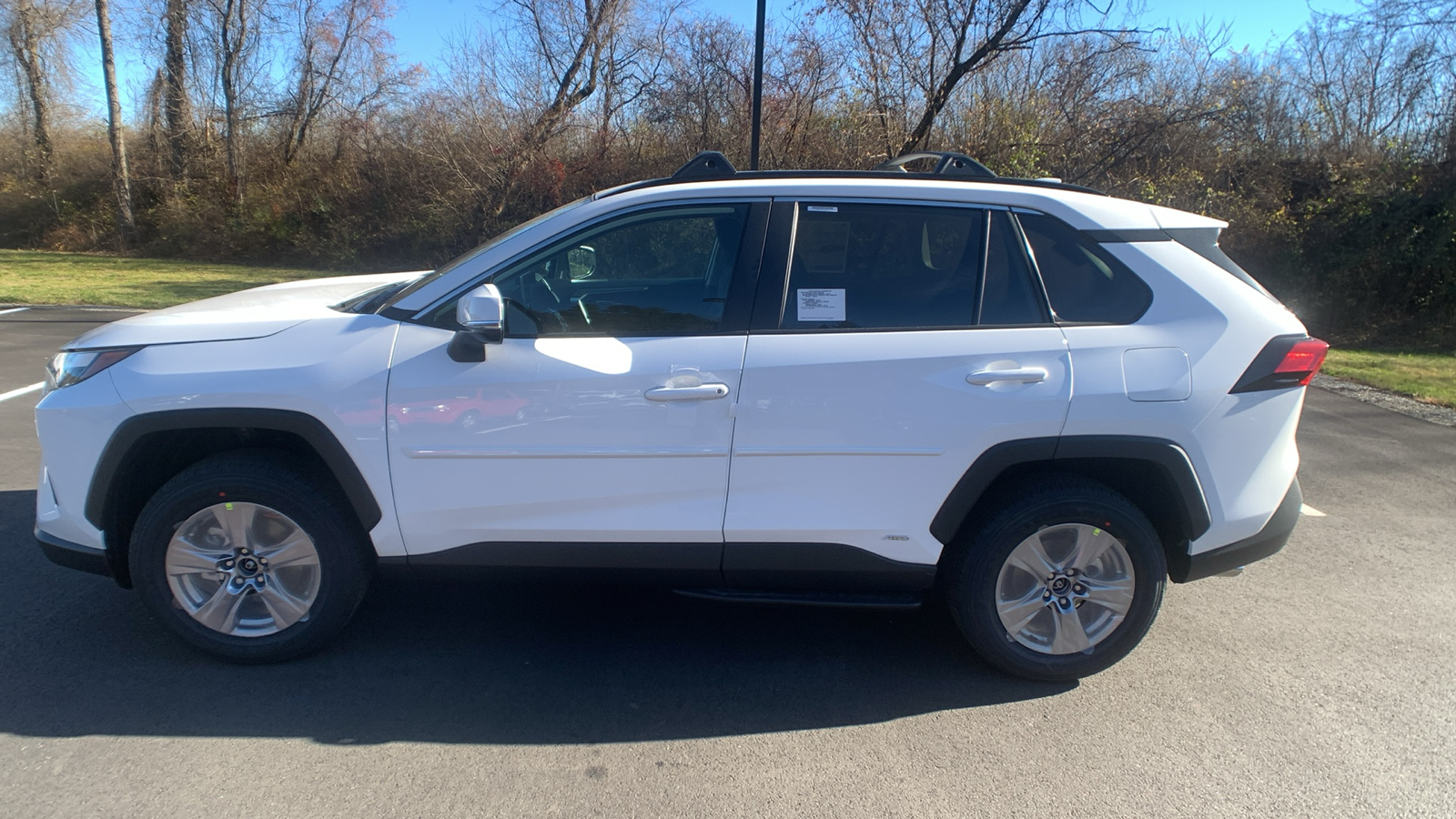 2024 Toyota RAV4 Hybrid XLE 6