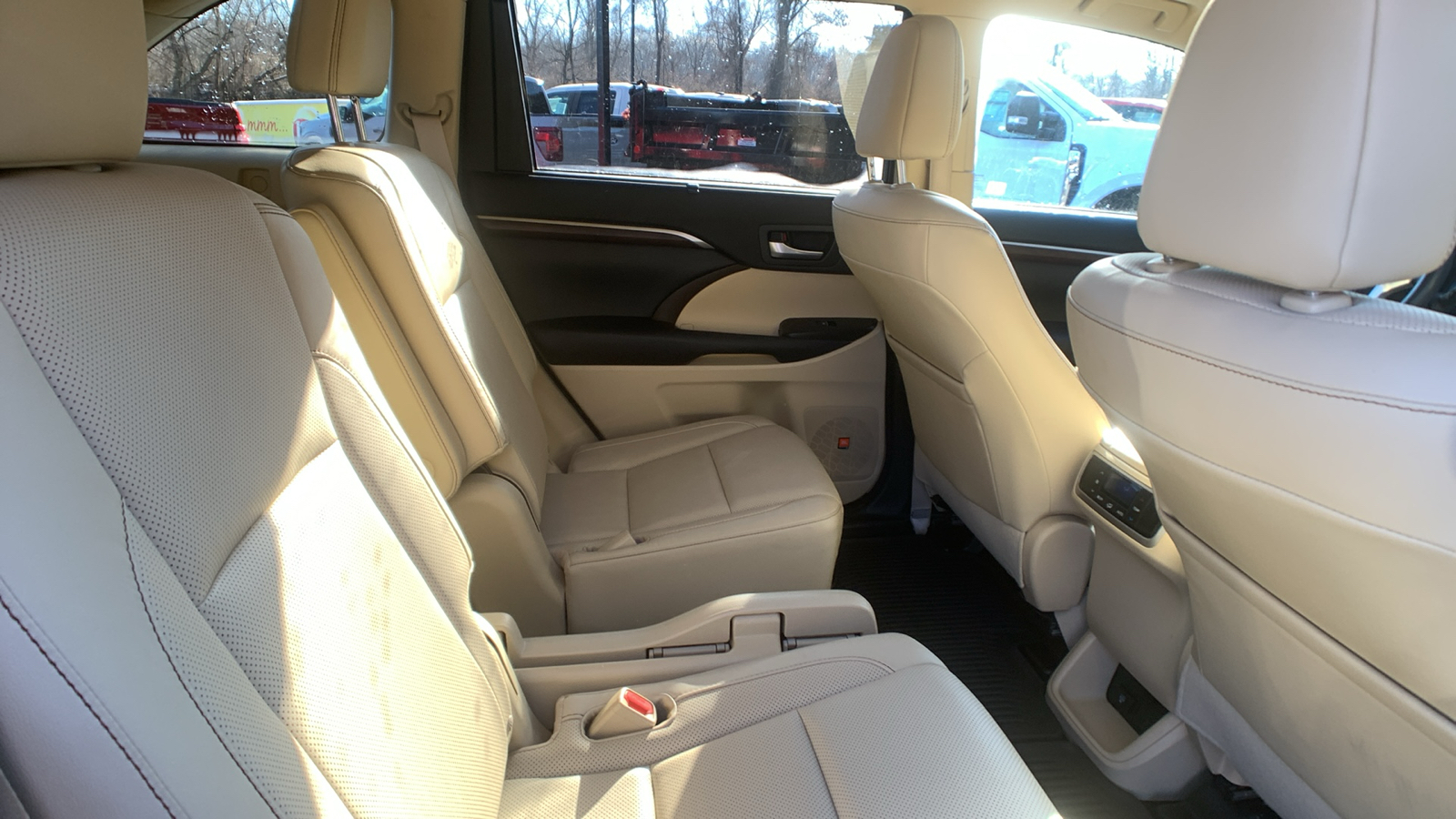 2014 Toyota Highlander Limited 15