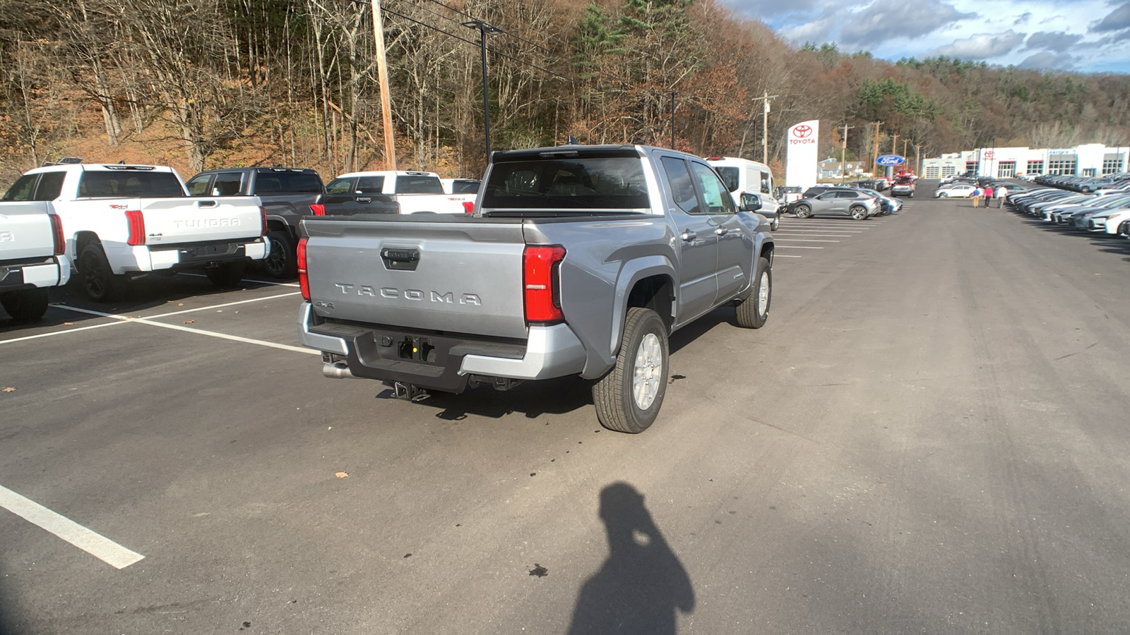 2024 Toyota Tacoma 4WD SR5 3