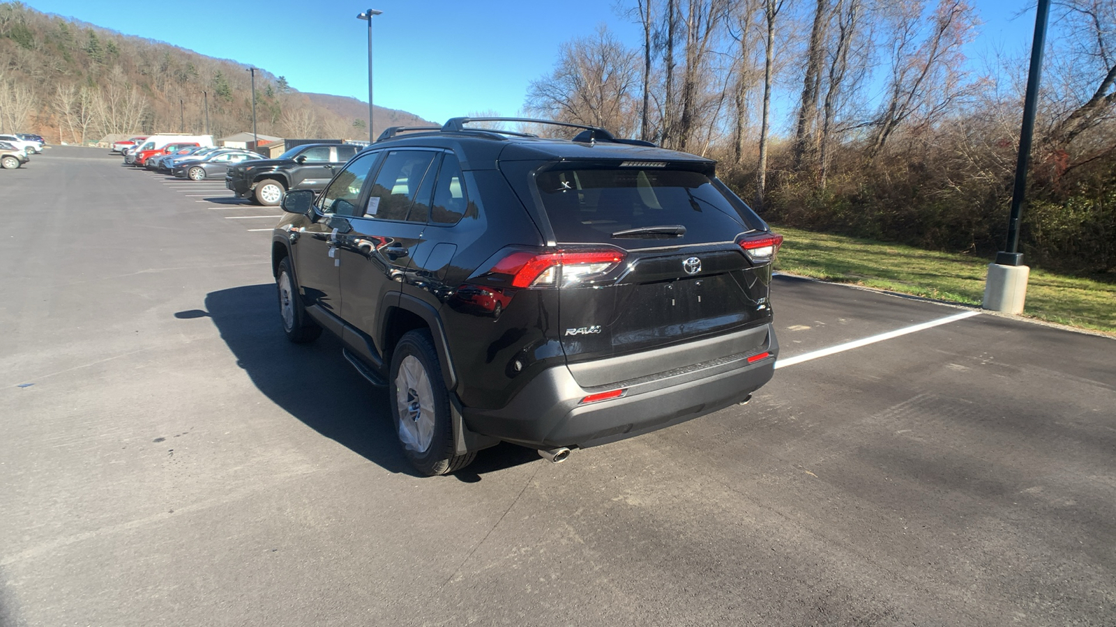 2024 Toyota RAV4 XLE 5