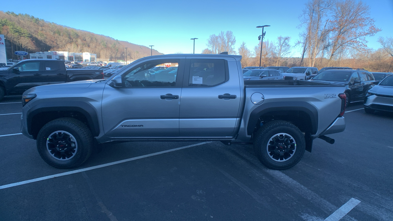 2024 Toyota Tacoma 4WD TRD Off Road 6