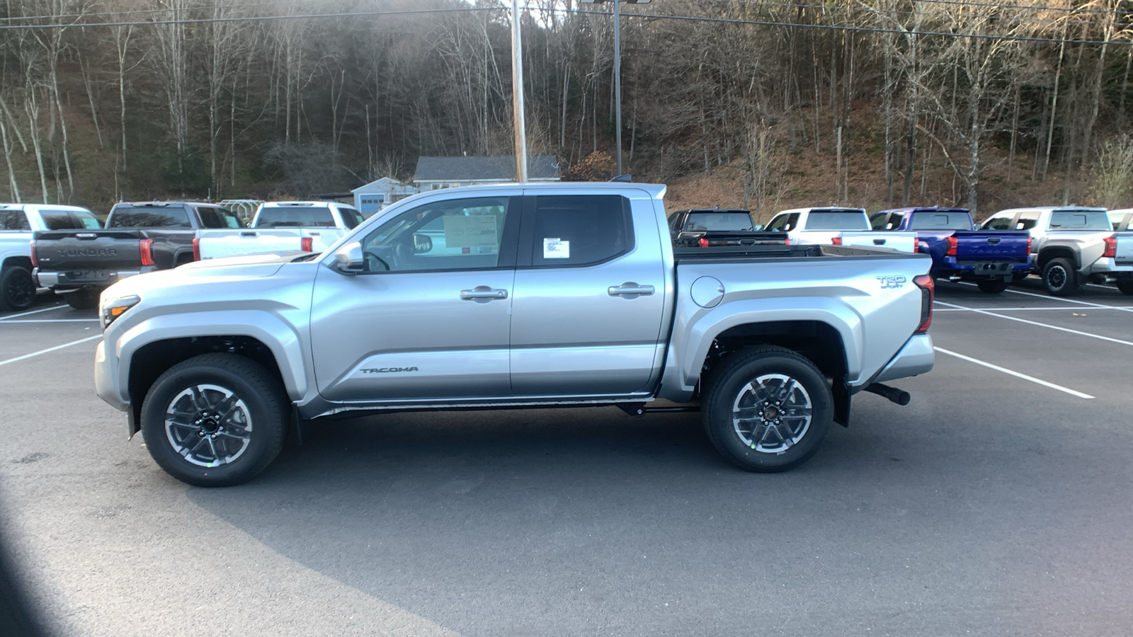 2024 Toyota Tacoma 4WD TRD Sport 6