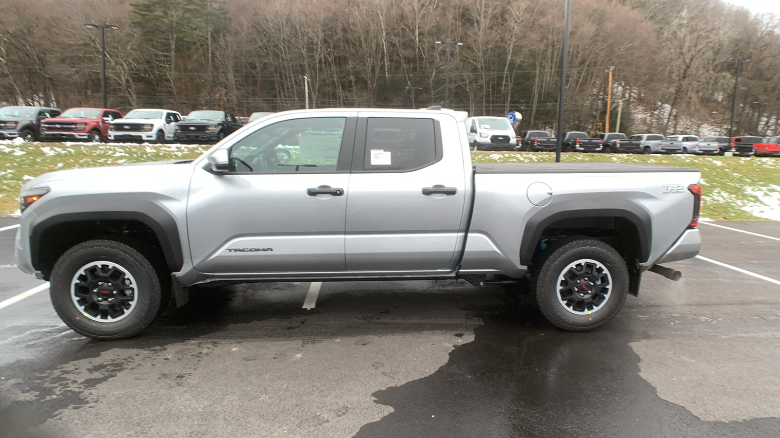 2024 Toyota Tacoma TRD Off-Road 6